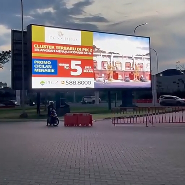 Outdoor column LED Display-USA